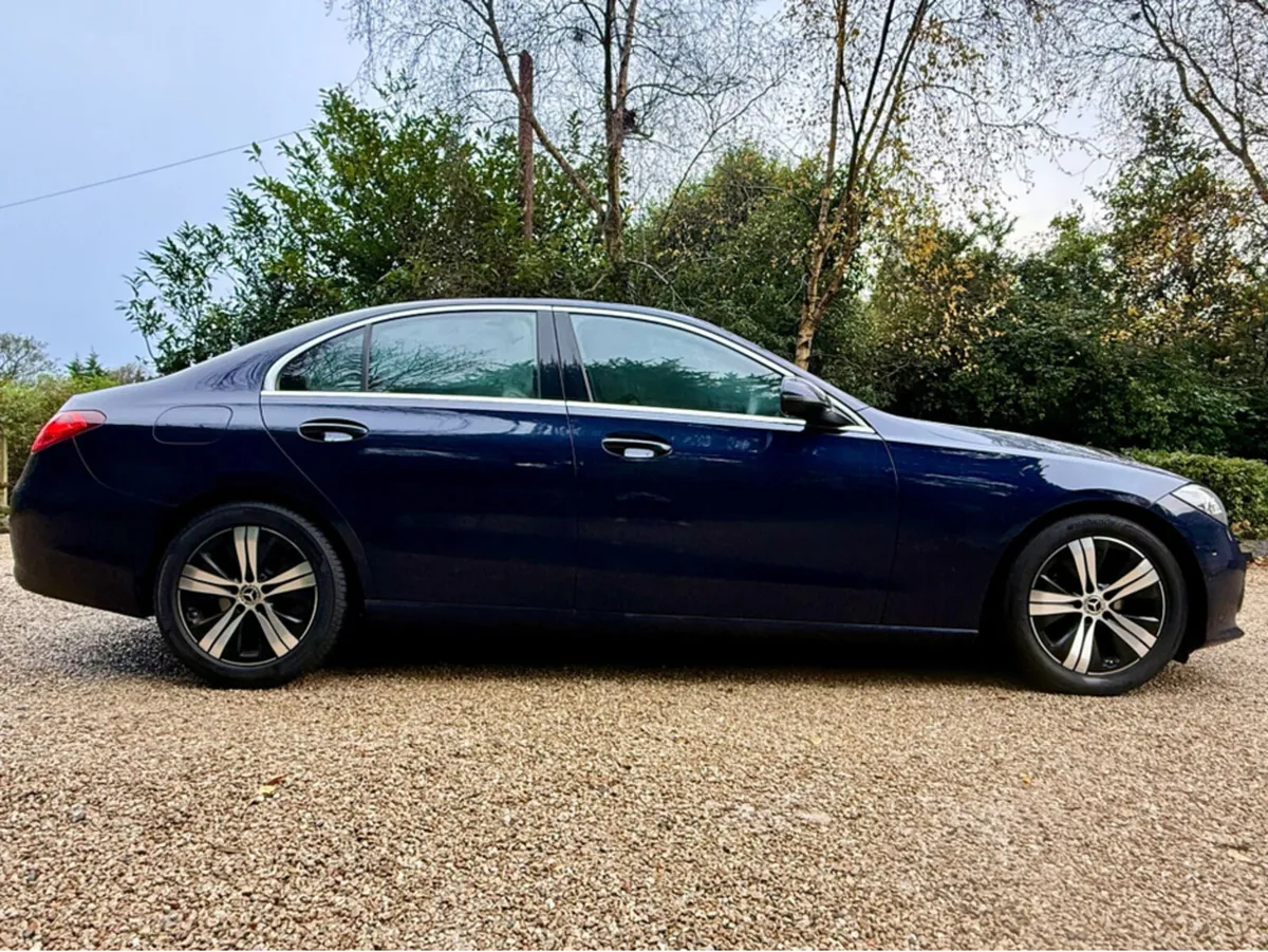 Mercedes-Benz C-Class C 200 D *New Model* - Image 4