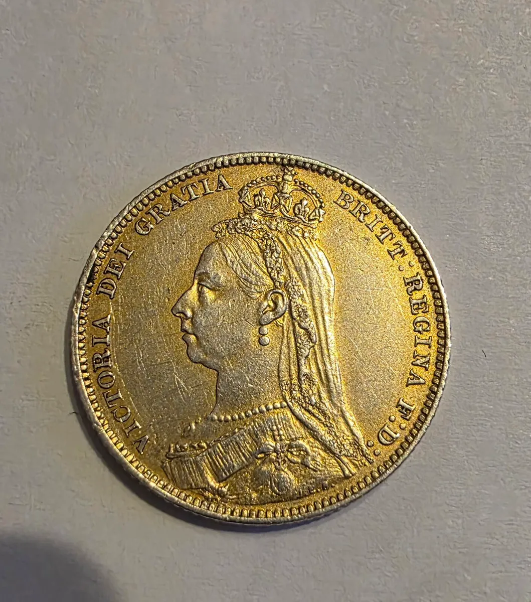 1890 british silver shilling - Image 1