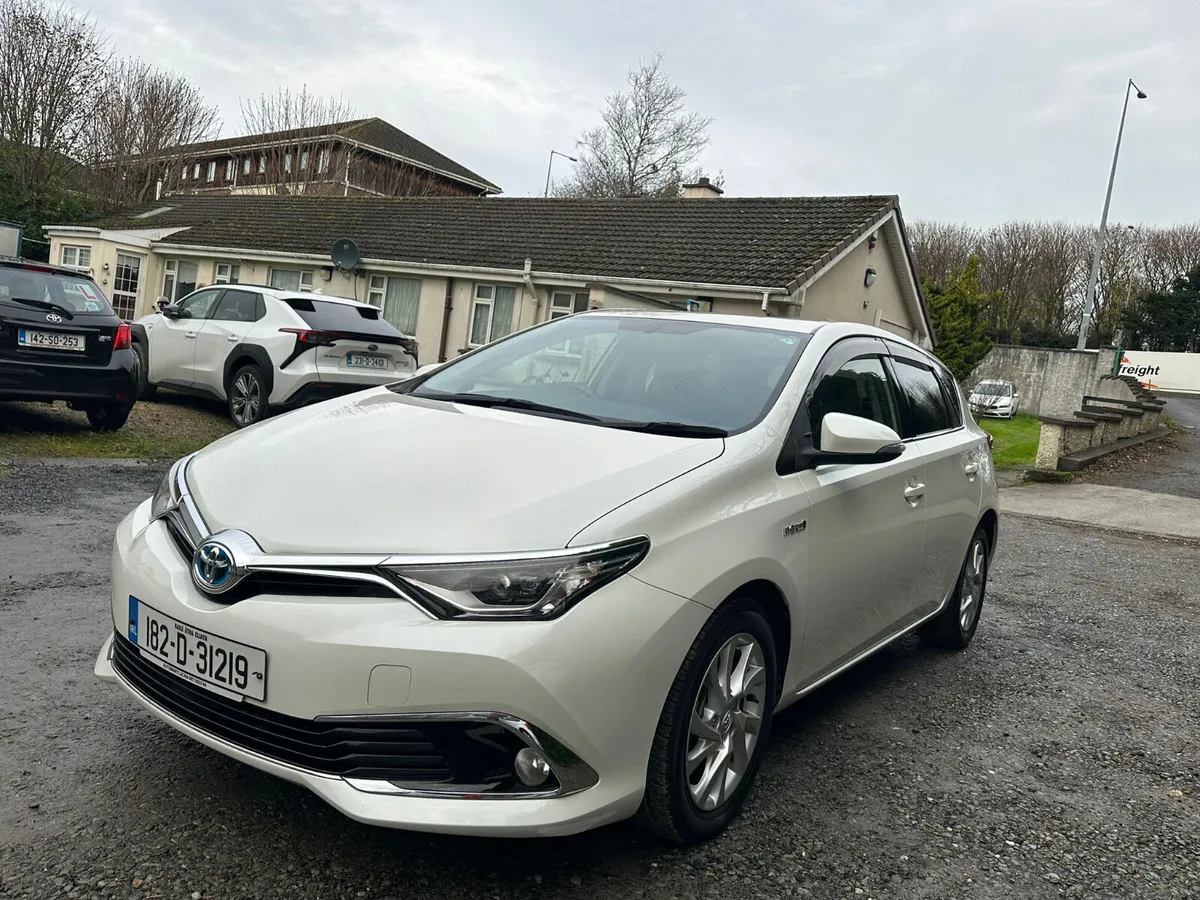 TOYOTA AURIS 2018 1.8 HYBRID 35K MILES PRISTINE - Image 4