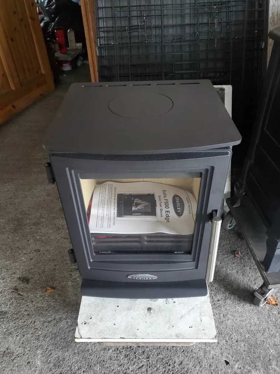 New New Stanley Solis edge 5kw multifuel stove. - Image 2