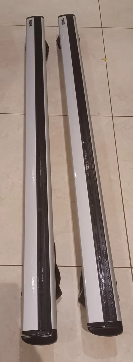 Thule Wingbar Evo roof bars for raised rail - Image 3