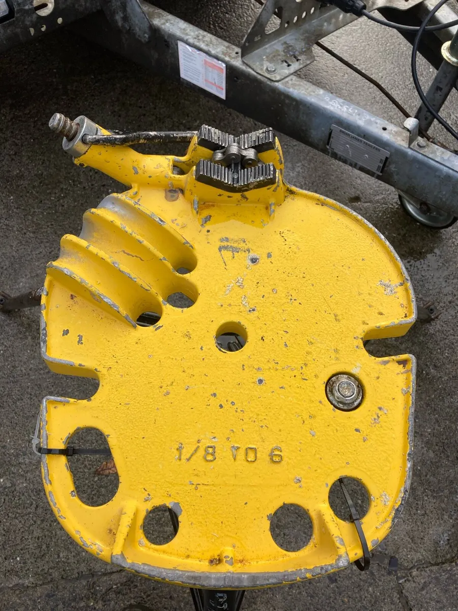 Rems Plumbers pipe stand - Image 3