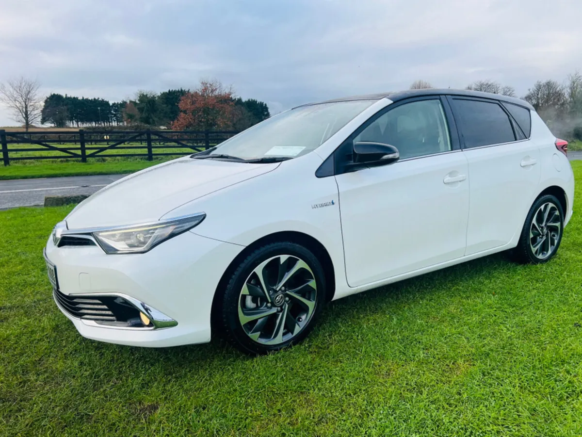 Toyota Auris / HYBRID / AUTO - Image 4