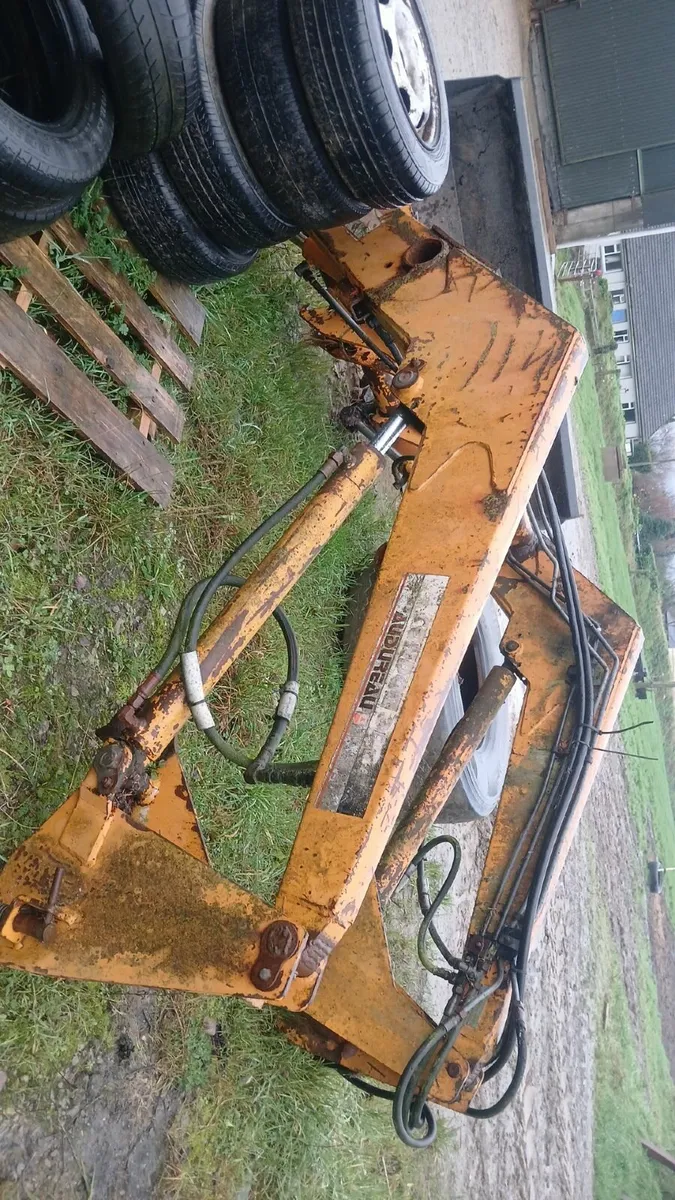 Condor  front loader - Image 1