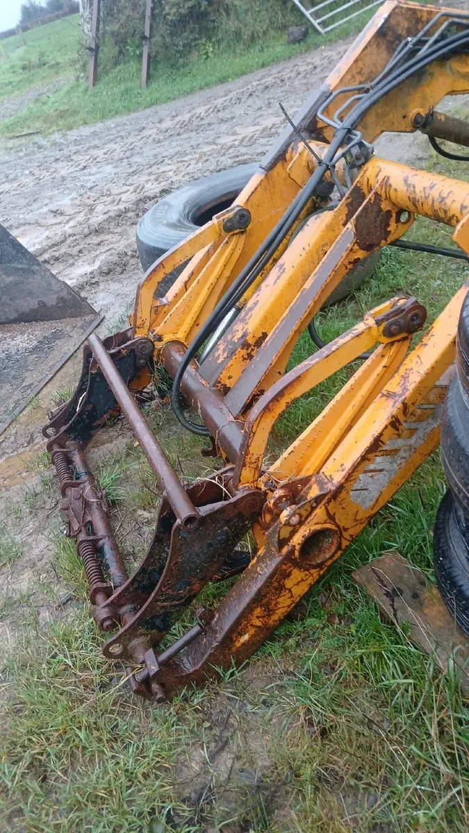 Condor  front loader - Image 2