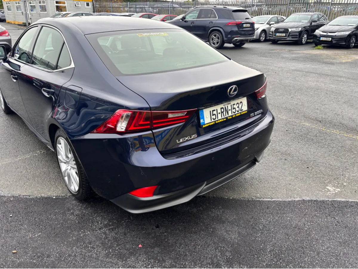 Lexus IS 300 H EXECUTIVE EDITION E-C E-CVT 4DR 2.5 - Image 2