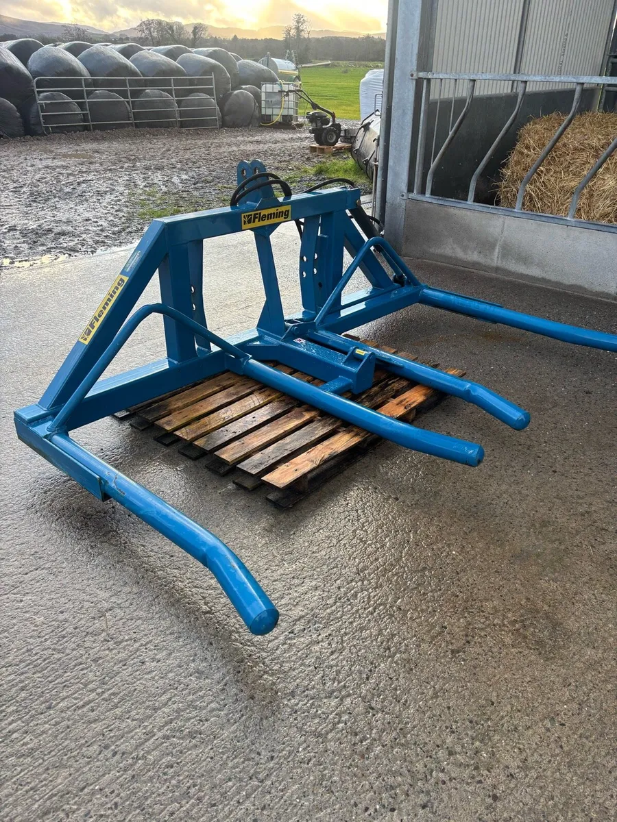Fleming bale handler - Image 1