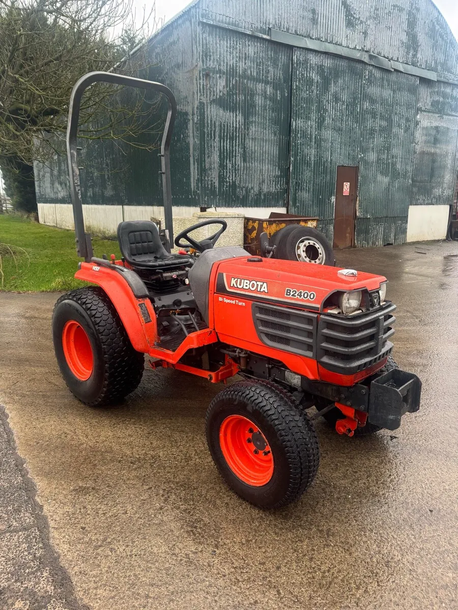 Kubota Compact Tractor - Image 4
