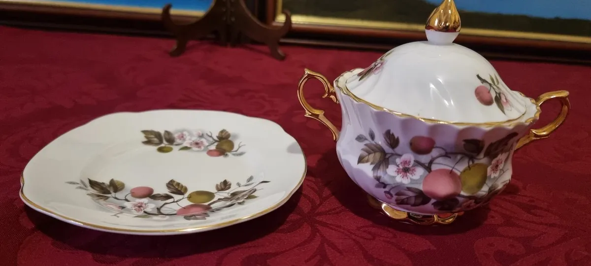 Royal Imperial 2Handle Lidded SugarBowl&UnderPlate - Image 4