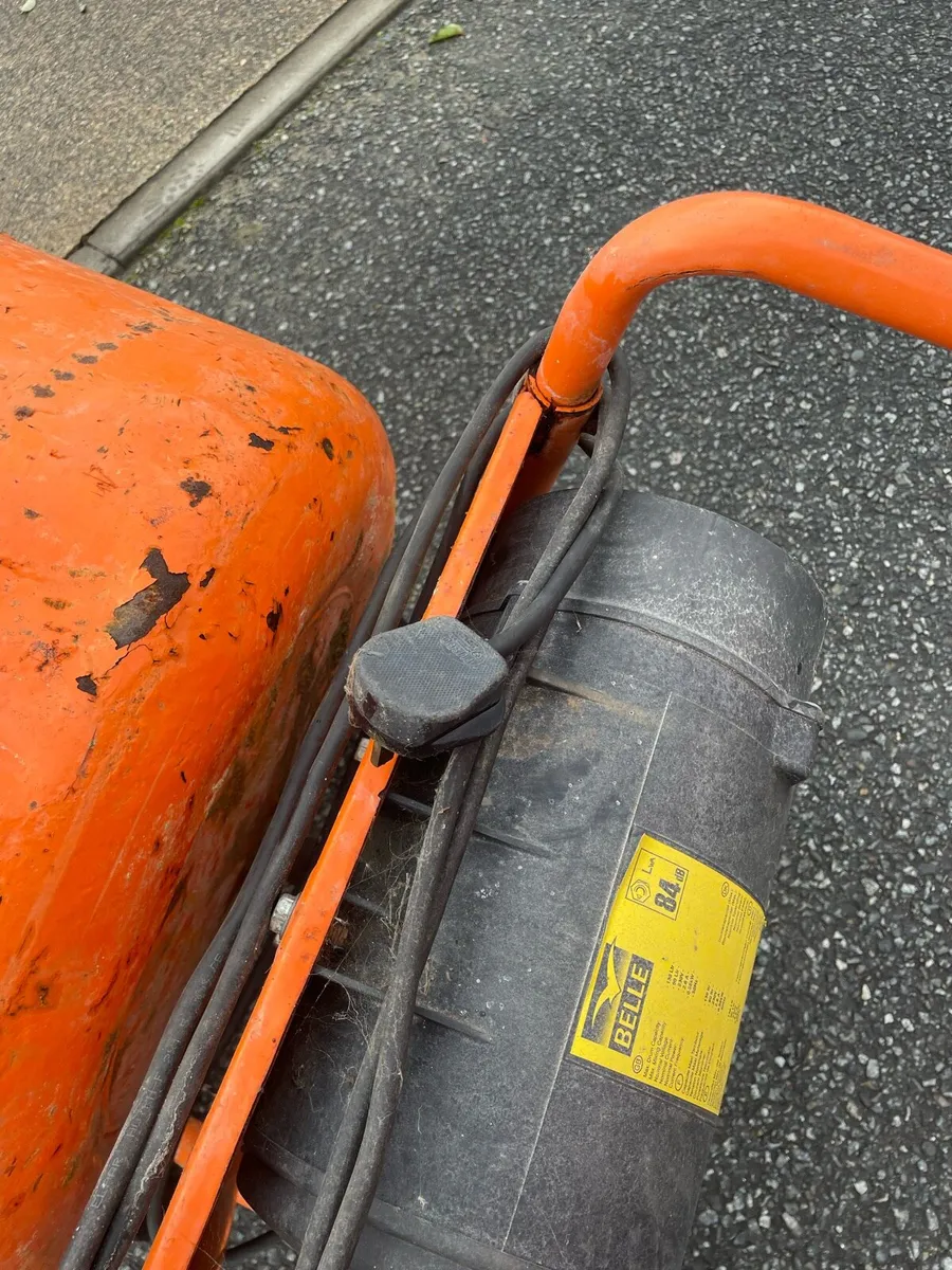 Belle Mixer parts or repair - Image 3