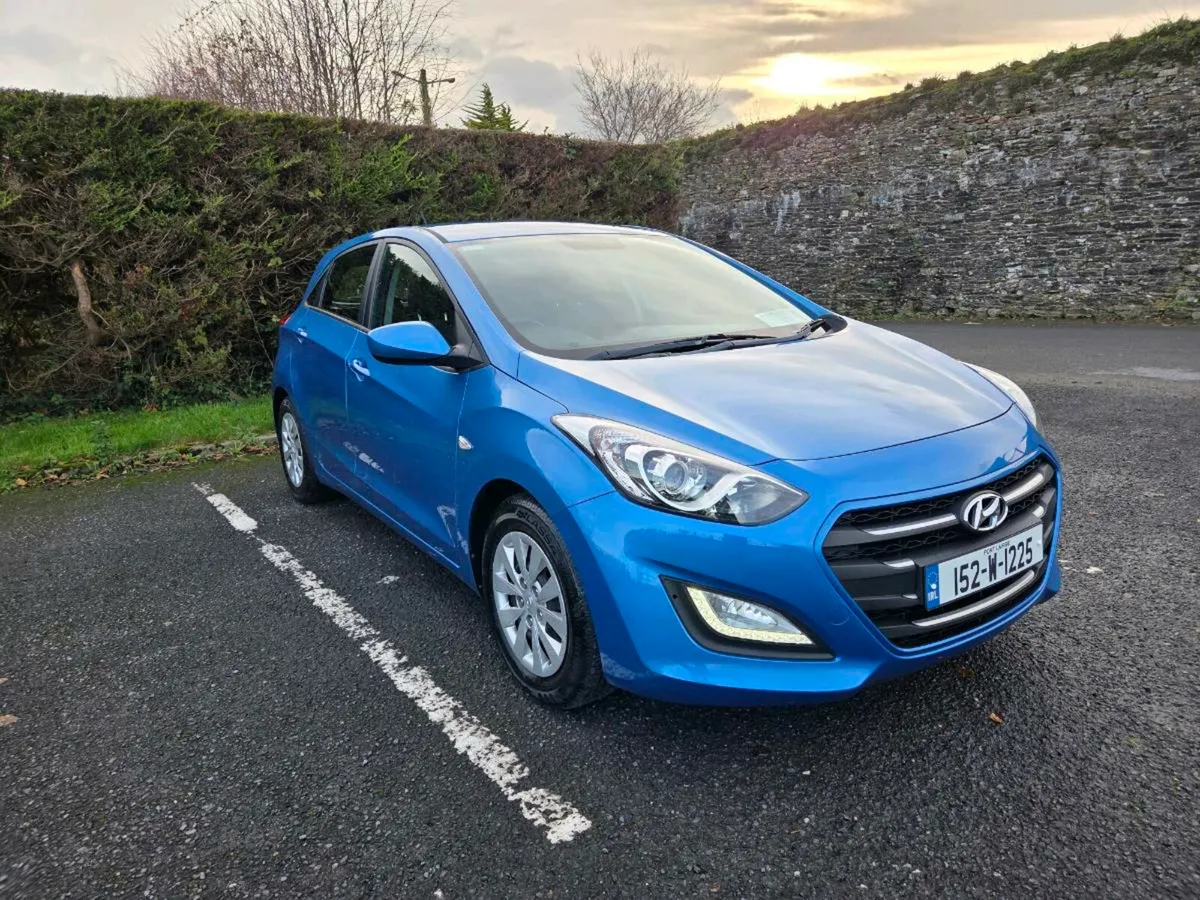 Hyundai i30 low mileage - Image 2