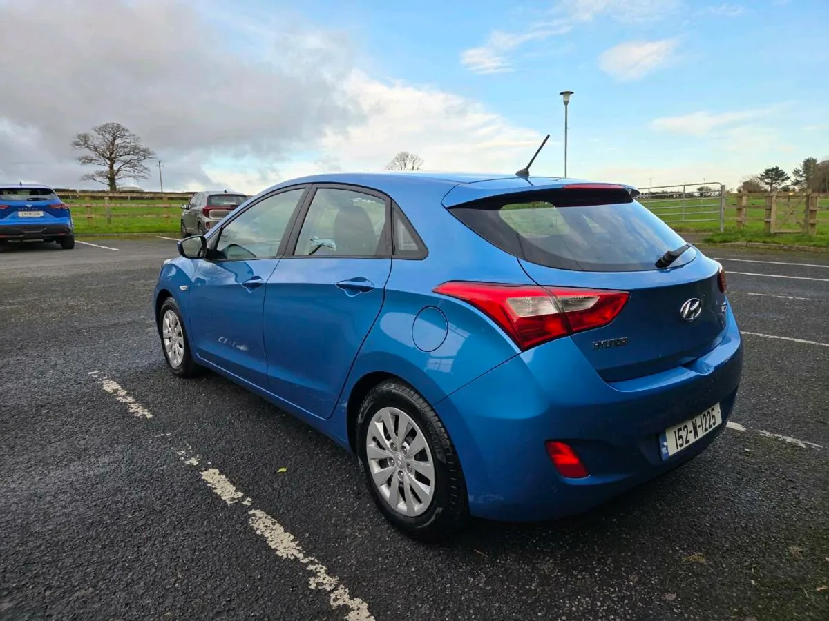 Hyundai i30 low mileage - Image 4