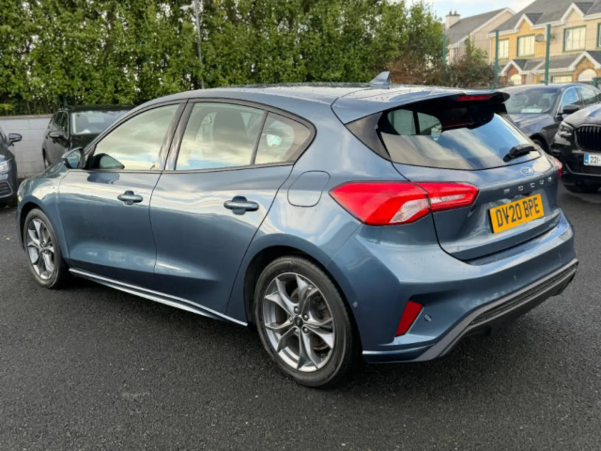 Ford Focus ST-LINE TDCI - Image 2