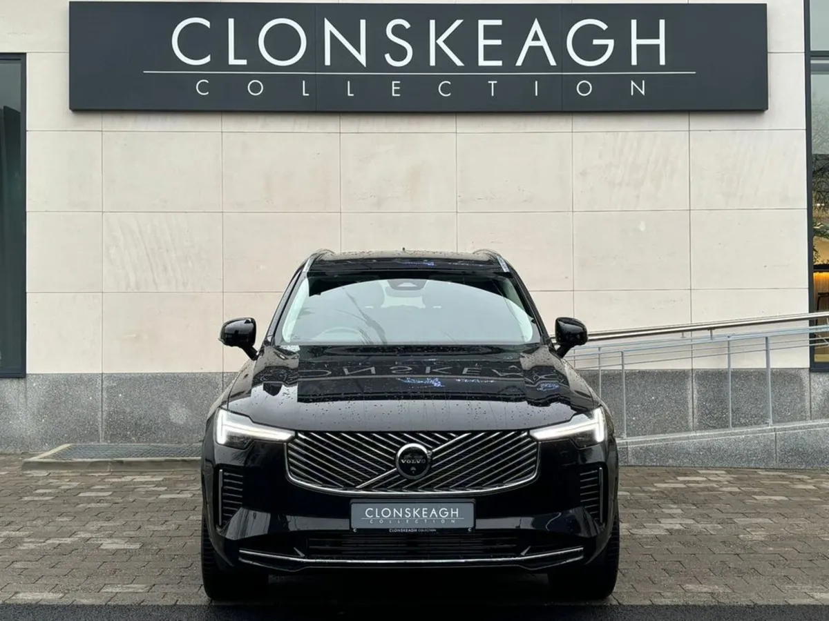 Volvo XC90 T8 PHEV CORE, NEW MODEL - Image 2