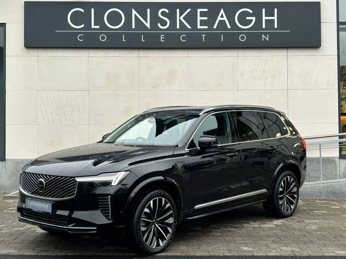 Volvo XC90 T8 PHEV CORE, NEW MODEL - Image 3