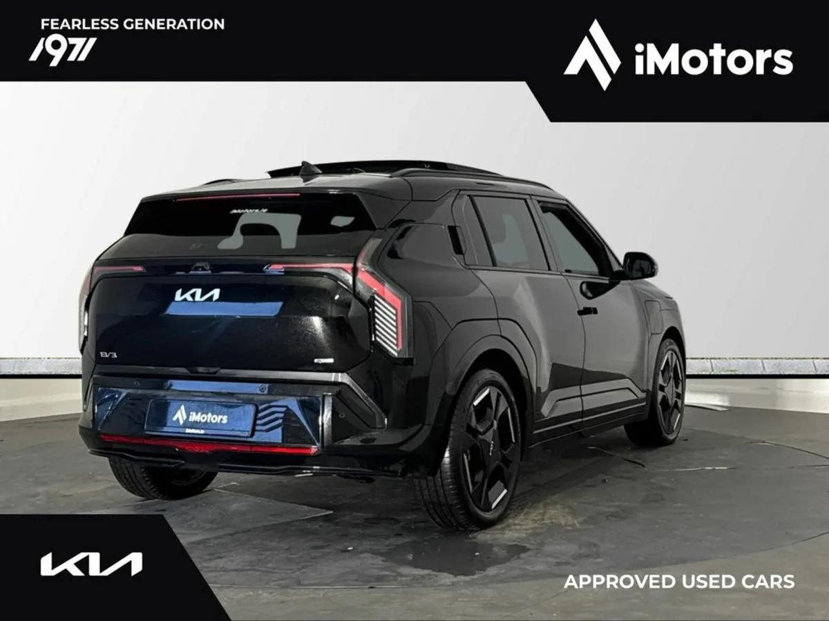 Kia EV3 Earth GT Line Long Range - Image 3