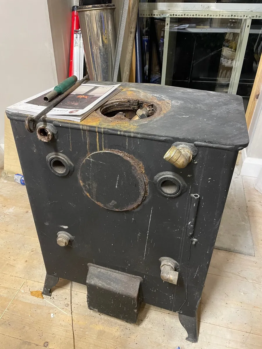 Charnwood Country 16b 5.5kW Multifuel Boiler Stove - Image 3