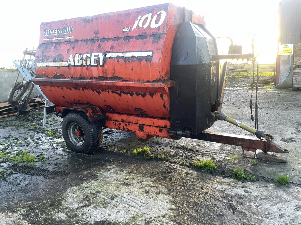 Abbey diet feeder - Image 1