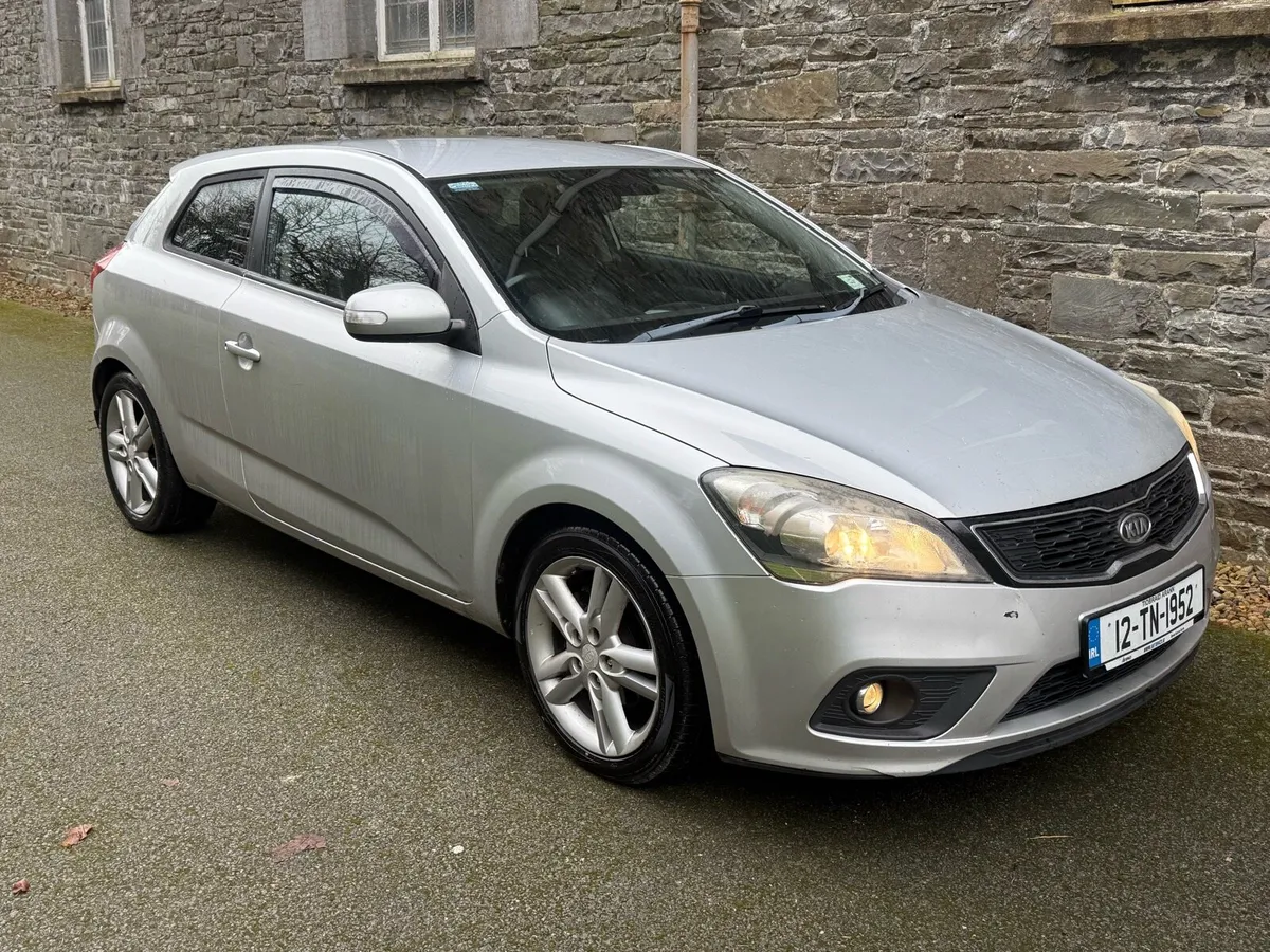 2012 Kia Pro-Ceed NCT 09/26 - Image 4