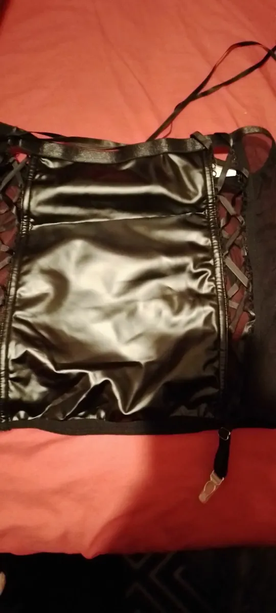 Crossdresser? Lingerie leatherlook etc - Image 4