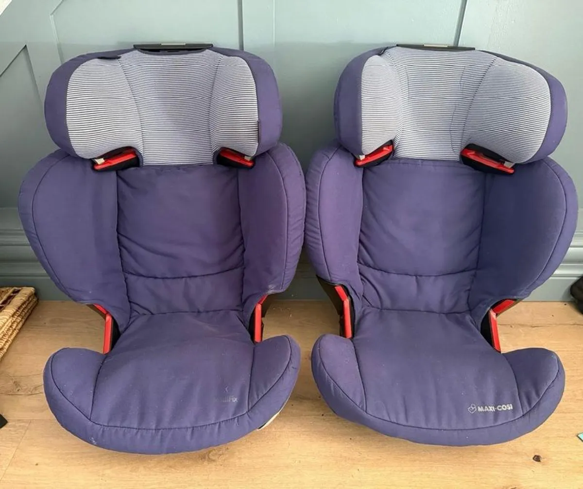 Cleaned Maxi Cosi RodiFix - matching set.