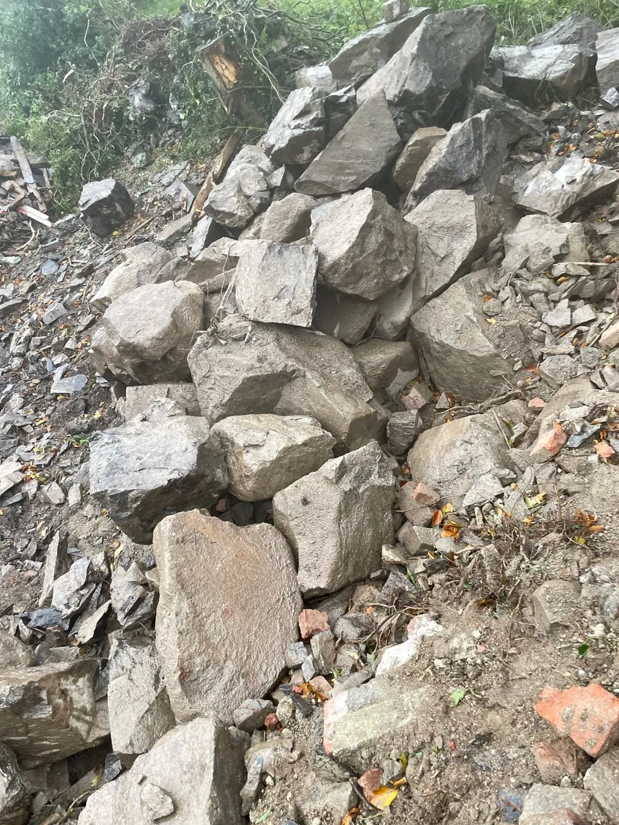 Large rocks/stones - Image 1