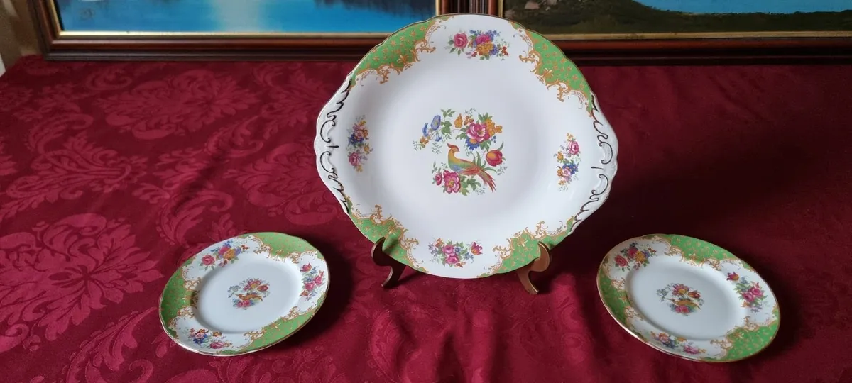 3Pc.Paragon Rockingham English Bone China Cake Set - Image 1