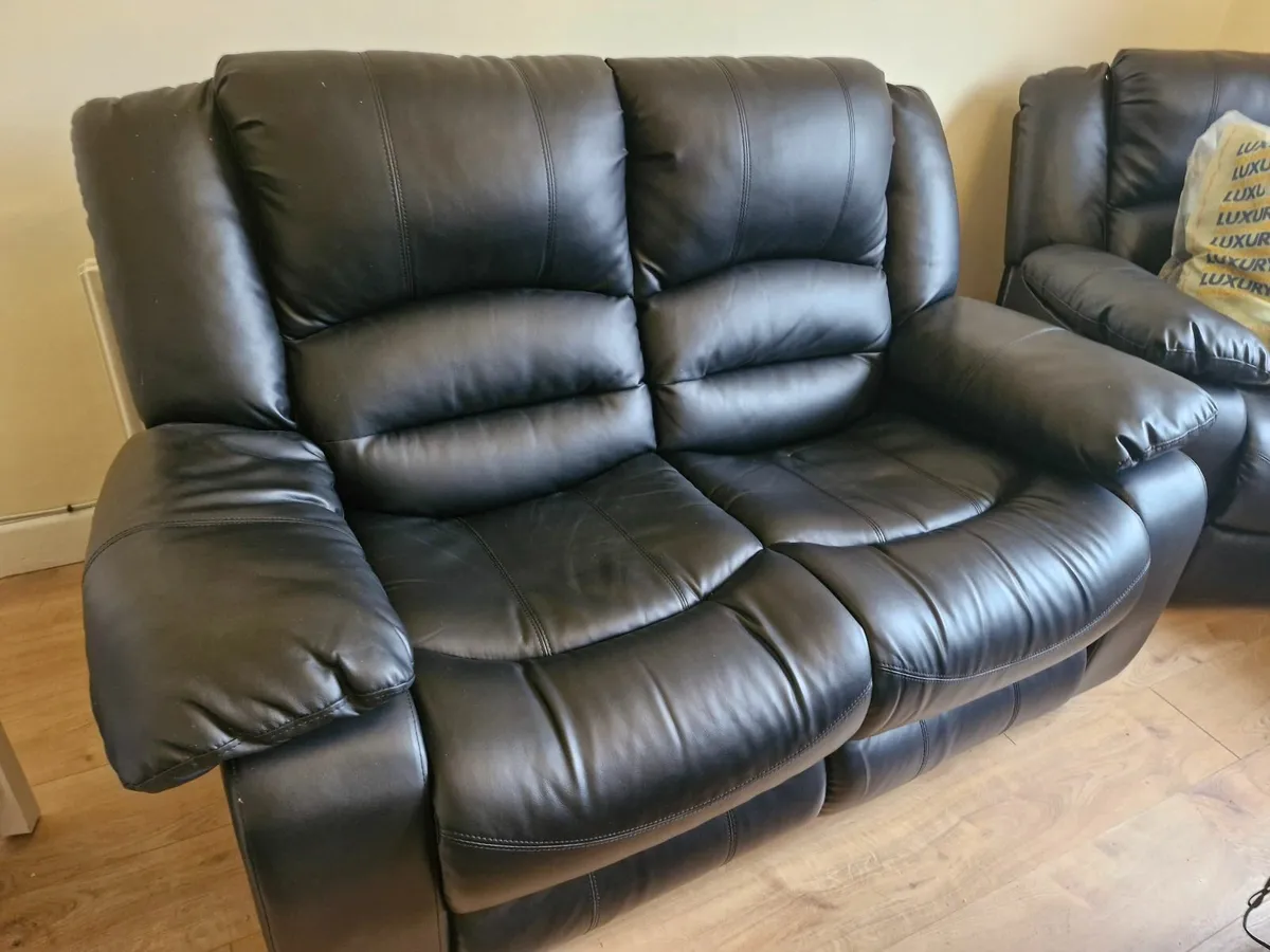 2 Seater Leather Sofa - Image 1