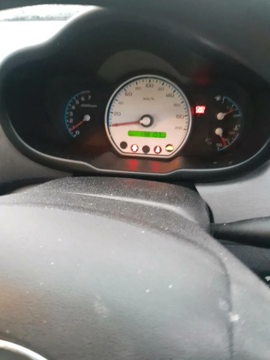 Hyundai i10 2008 - Image 4