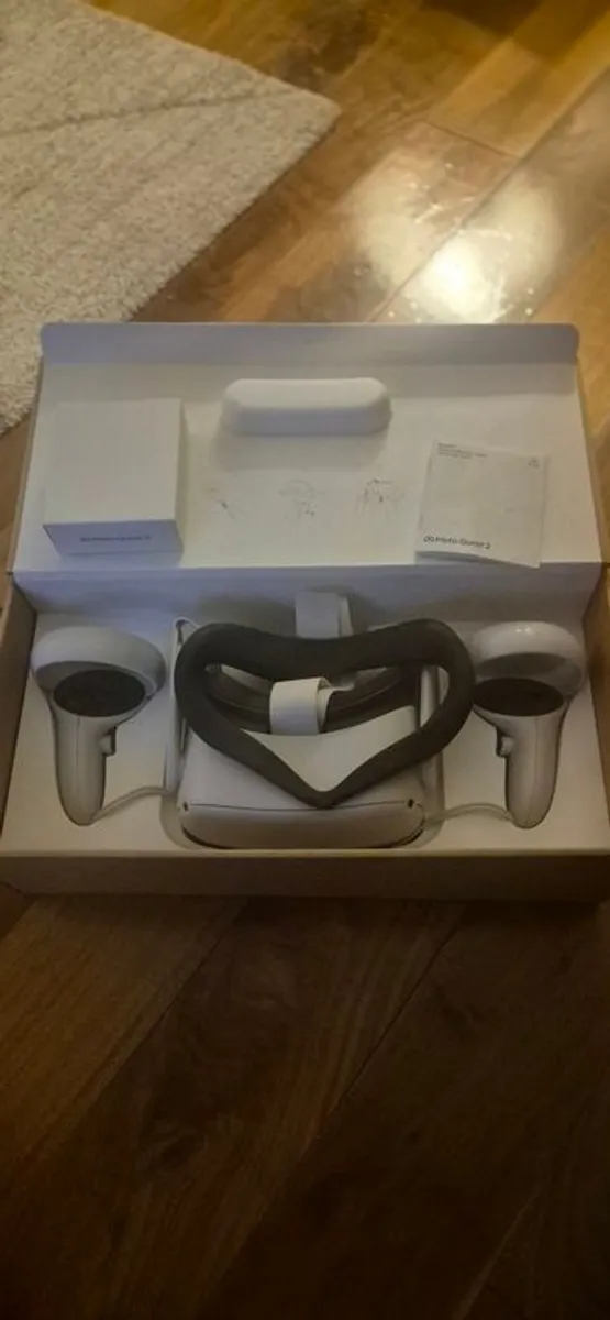 Meta Quest 2 Virtual Reality - Image 3