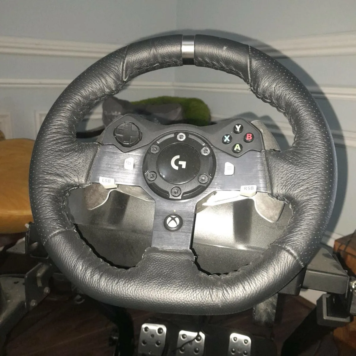 Logitech Steering and Pedals - Image 3