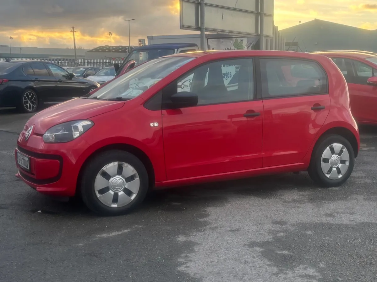 2015 Volkswagen Up! 1.0 Take Up Nct 08/26 - Image 1