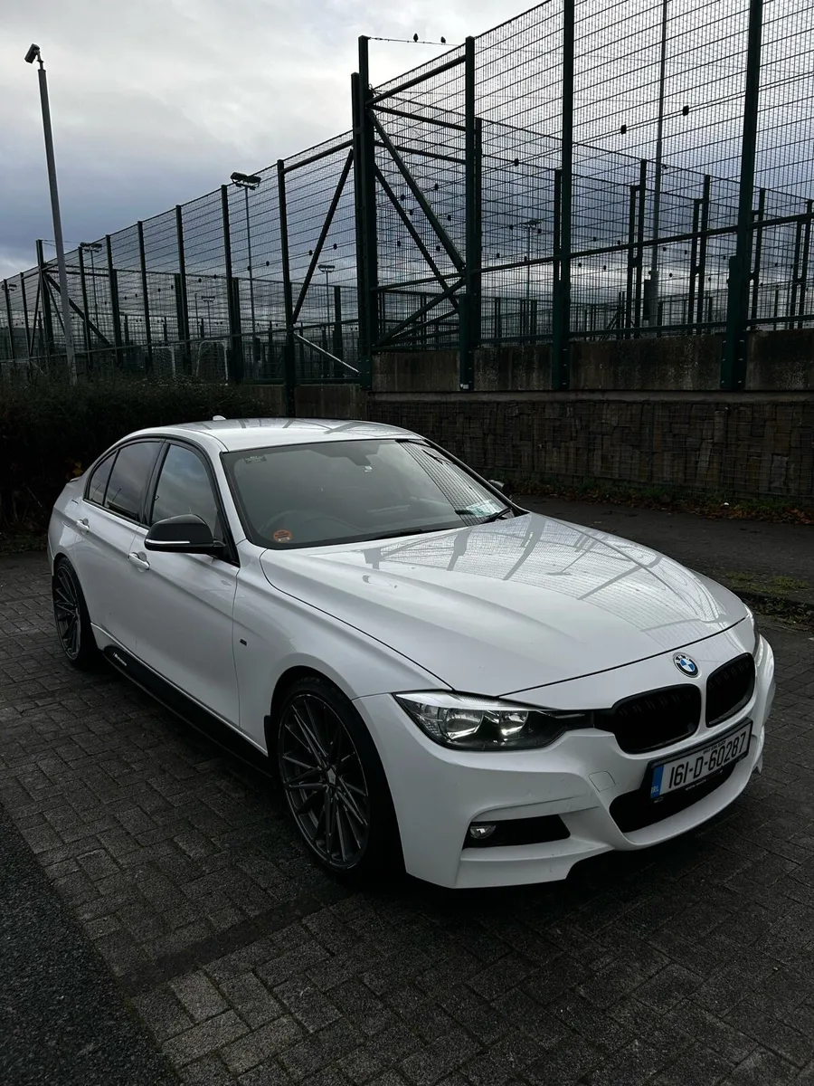 BMW 318d M Sport - Image 1