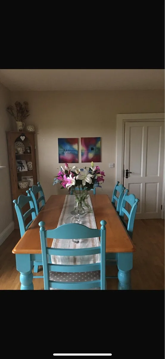 Table & Chairs - Image 1