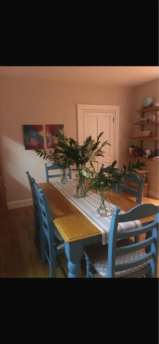 Table & Chairs - Image 2