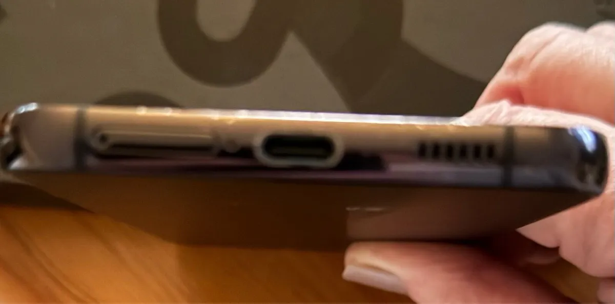 Samsung Galaxy S22+ - Image 3