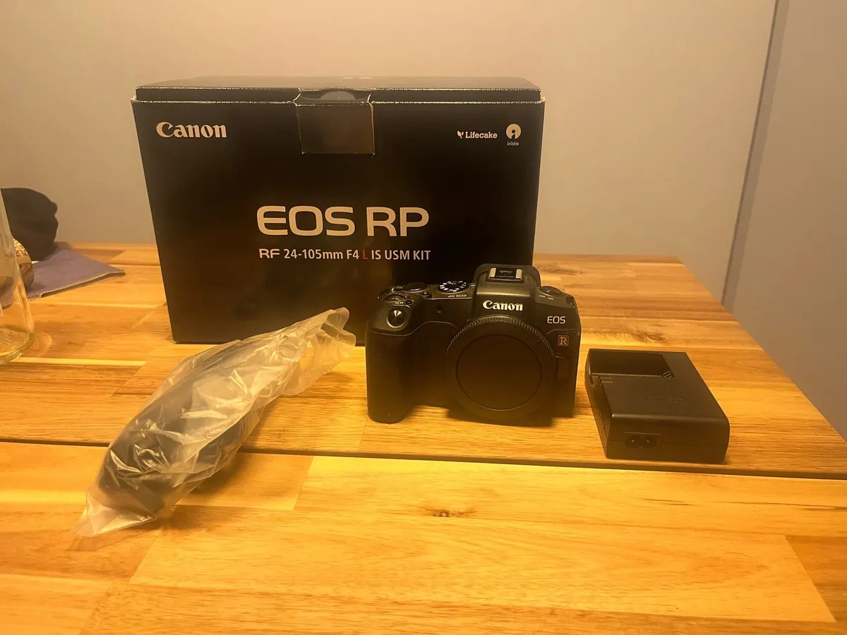 Canon Rp - full frame 26.2 megapixel 4k video - Image 2