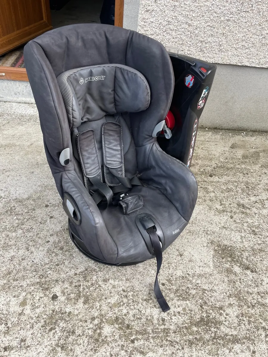 Maxi Cosi Car seat - Image 3