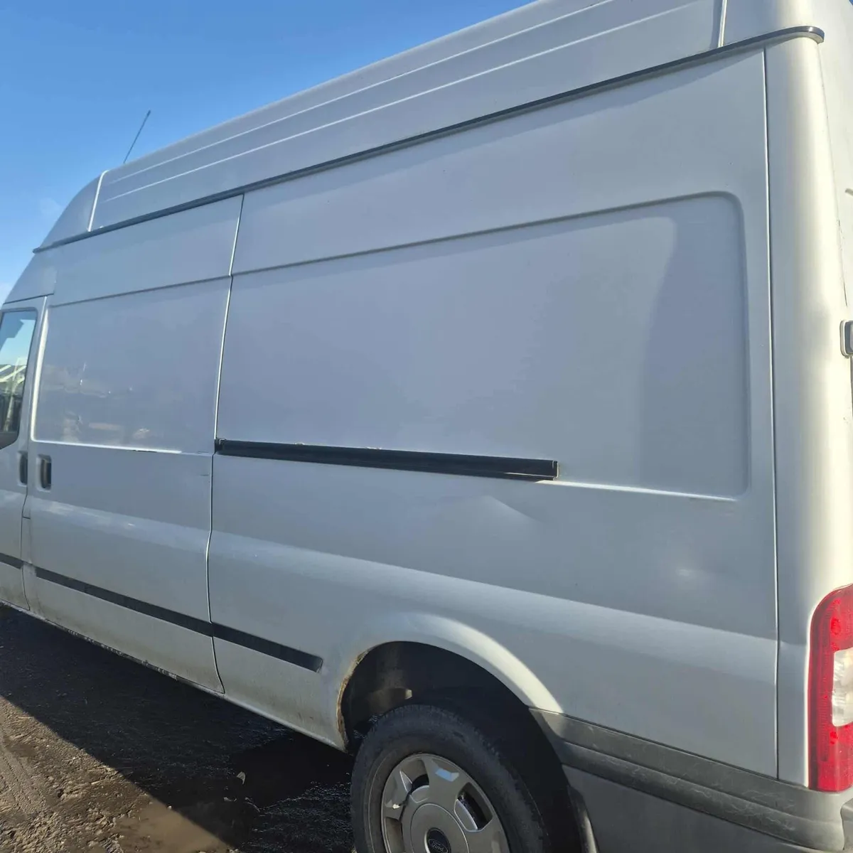 Ford transit - Image 2