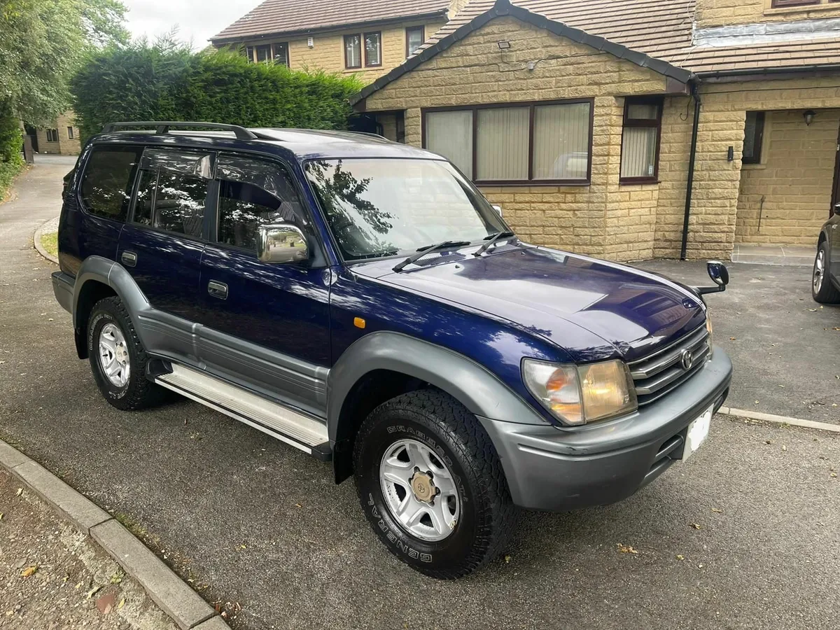 TOYOTA LANDCRUISER PRADO - Image 3