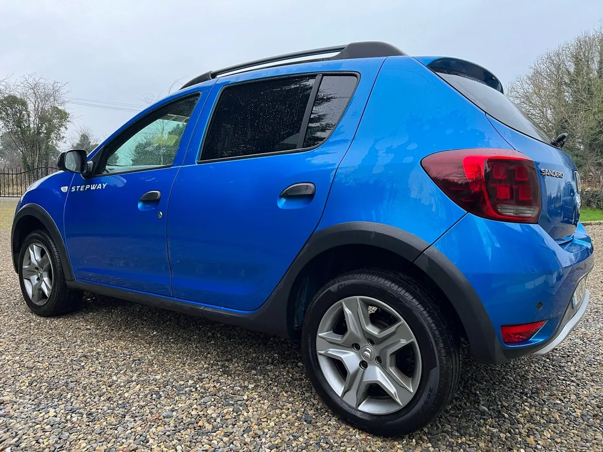 Dacia Sandero Stepway - NCT Nov27 - Image 3