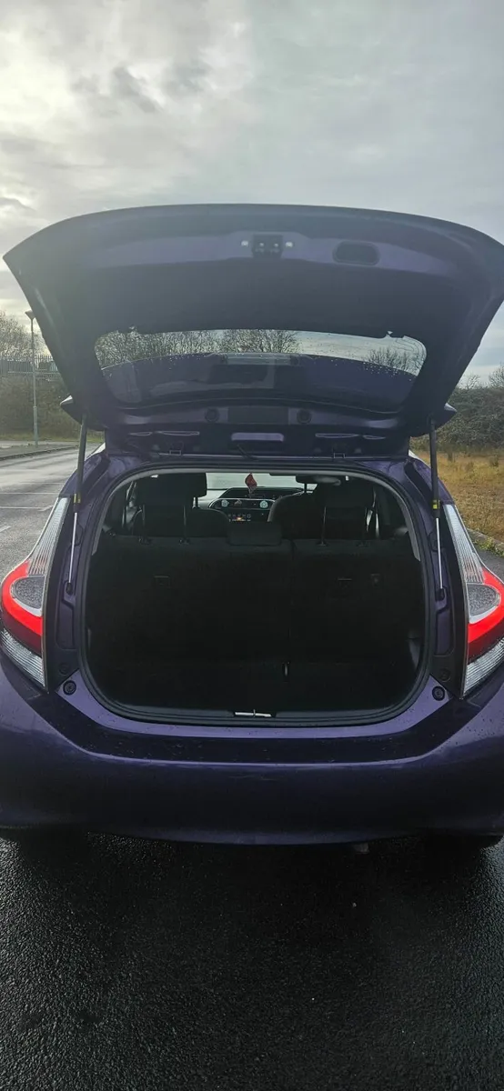 Toyota Aqua 2017 - Image 3