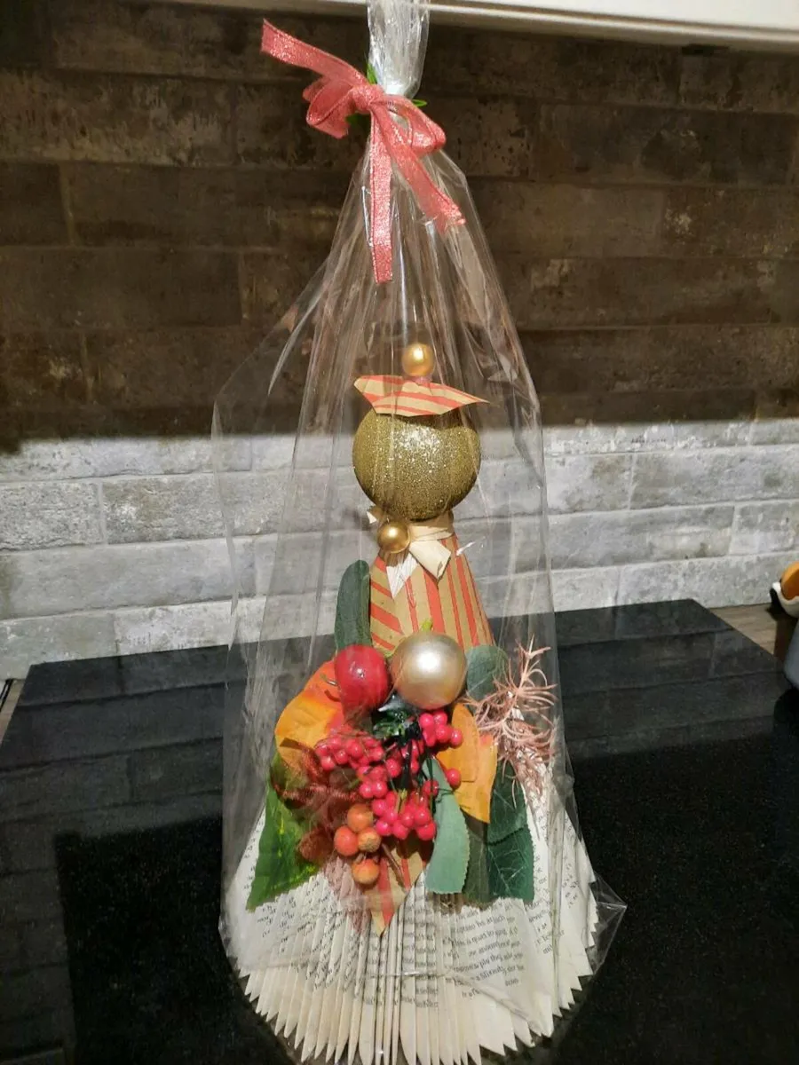 Christmas book angels - Image 2