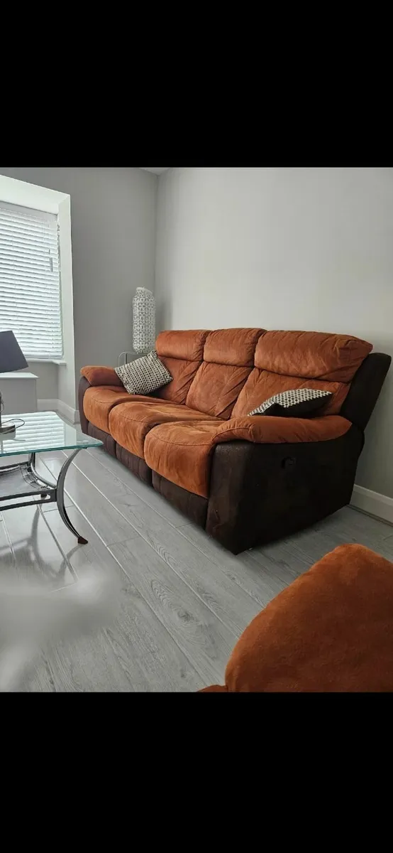 Electric&manual  Recliner 3 seater - Image 1