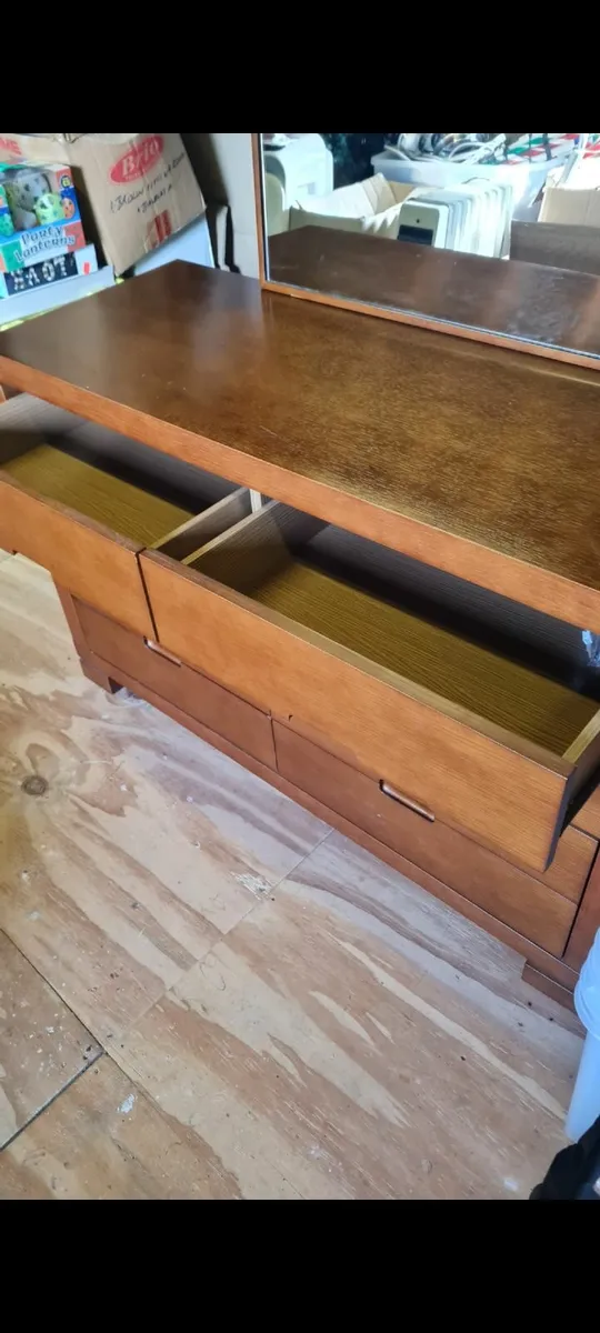 Dressing Table - Image 2