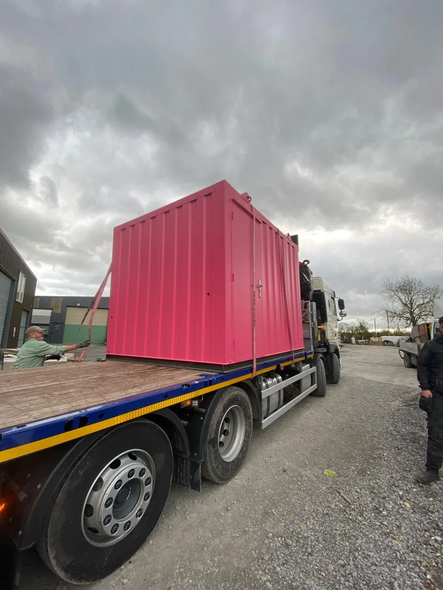 Food Container - Image 1