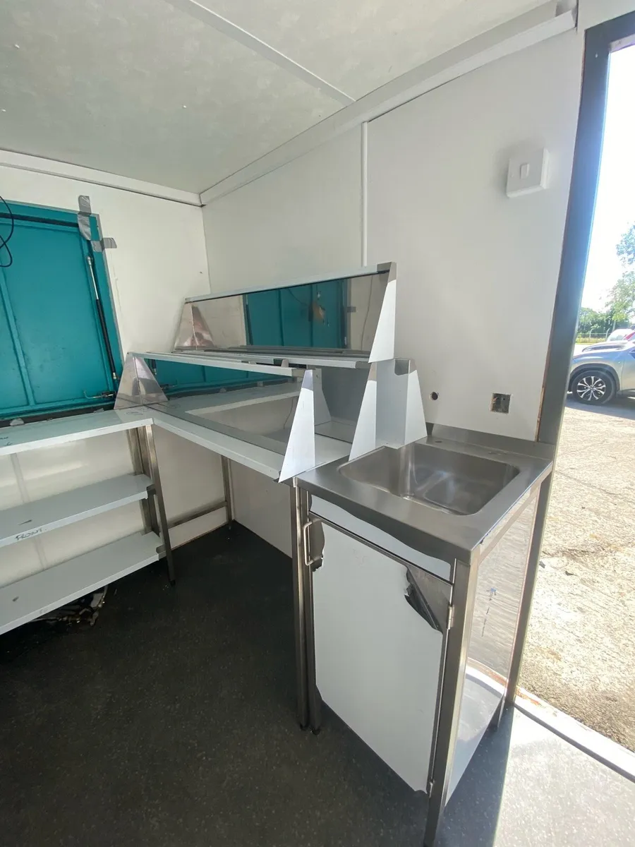 Food Container - Image 2