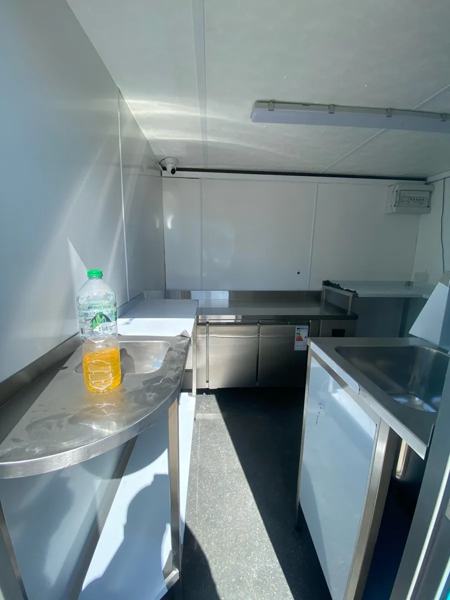 Food Container - Image 4