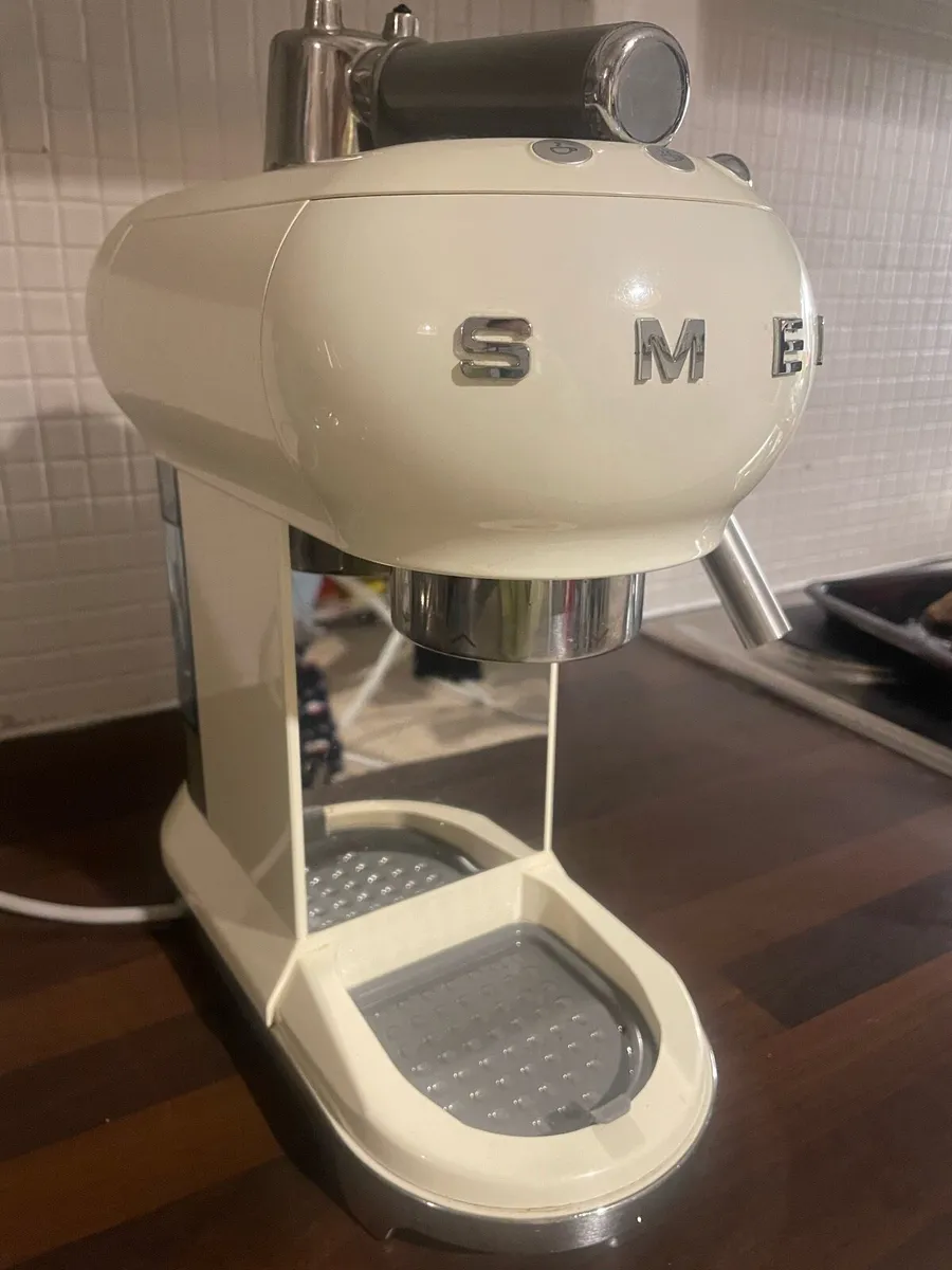 SMEG Coffee Machine - Image 1