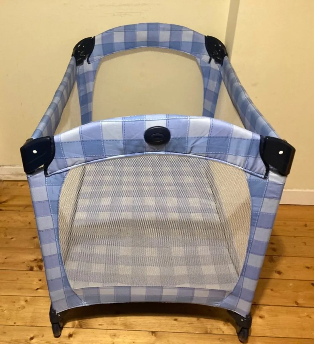 Graco Travel Cot + Mattress & Bag - Image 3